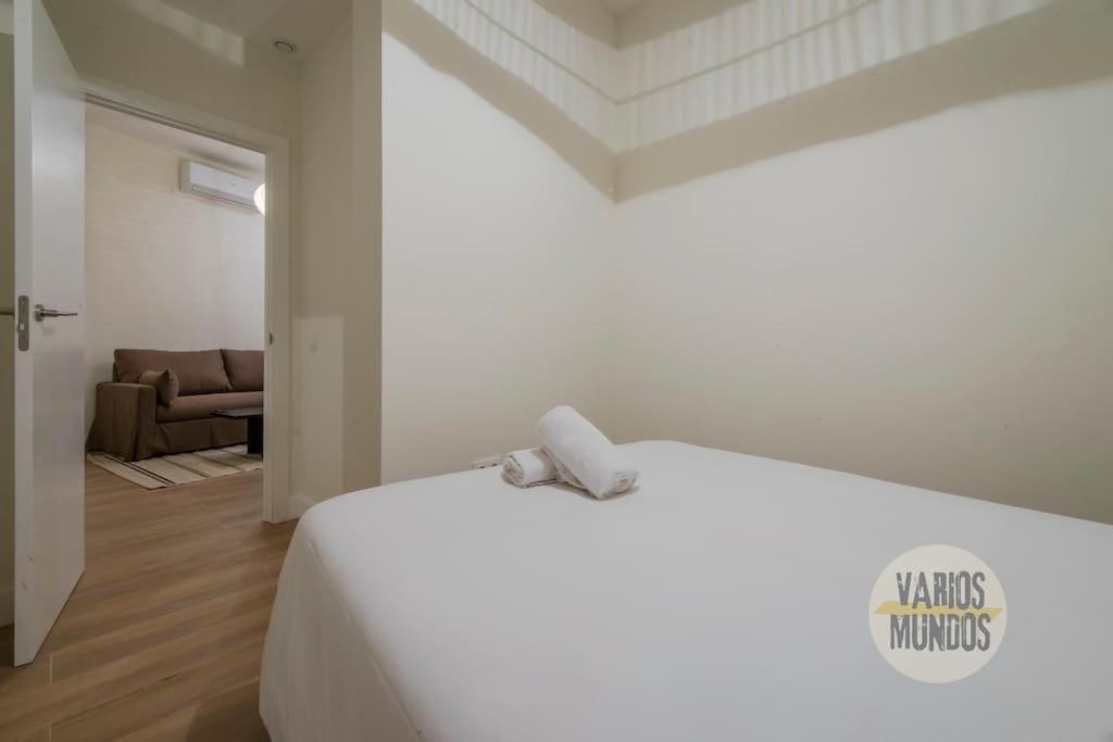 Cozy Y Centrico Apt Para 6Pax En Plaza Del Carmen E2 Madrid Kültér fotó