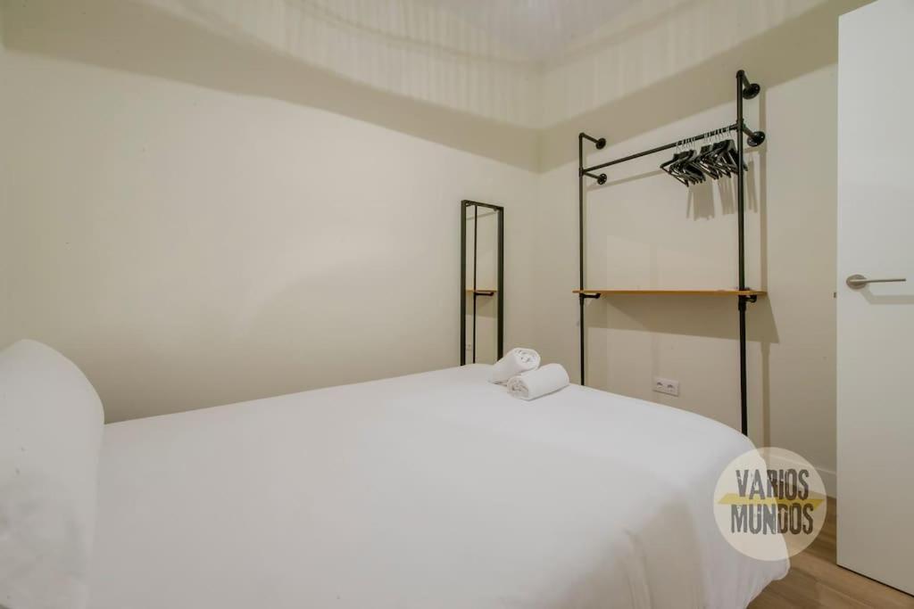 Cozy Y Centrico Apt Para 6Pax En Plaza Del Carmen E2 Madrid Kültér fotó