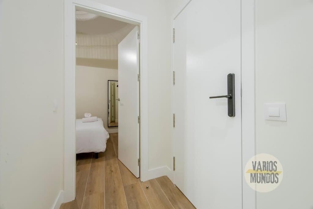 Cozy Y Centrico Apt Para 6Pax En Plaza Del Carmen E2 Madrid Kültér fotó