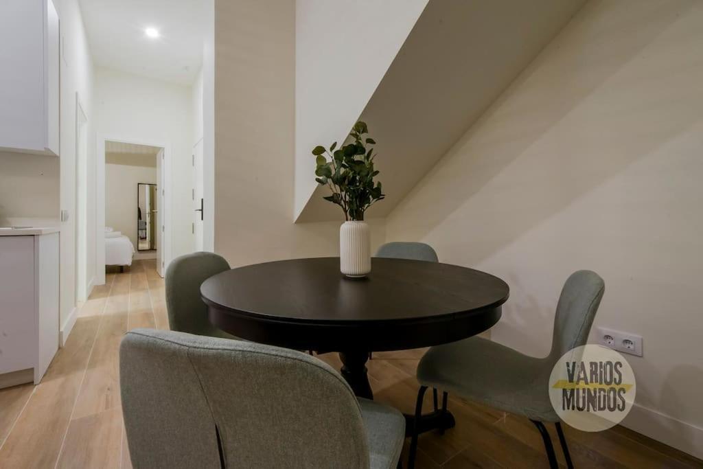 Cozy Y Centrico Apt Para 6Pax En Plaza Del Carmen E2 Madrid Kültér fotó